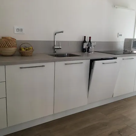 Barcuzzi Apartamento *